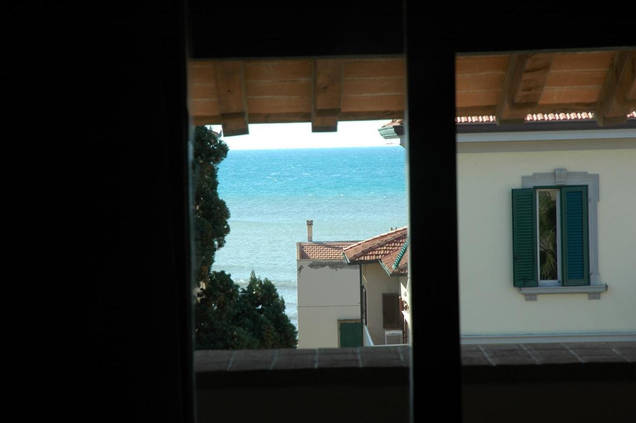 Casa Aurea Tre Posti Letto A 30 Metri Dal Mare Lejlighed San Vincenzo Eksteriør billede